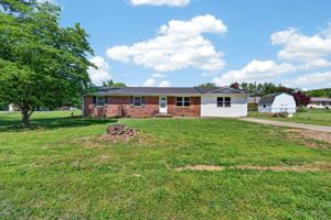 featured image of 960 Plum Springs Rd