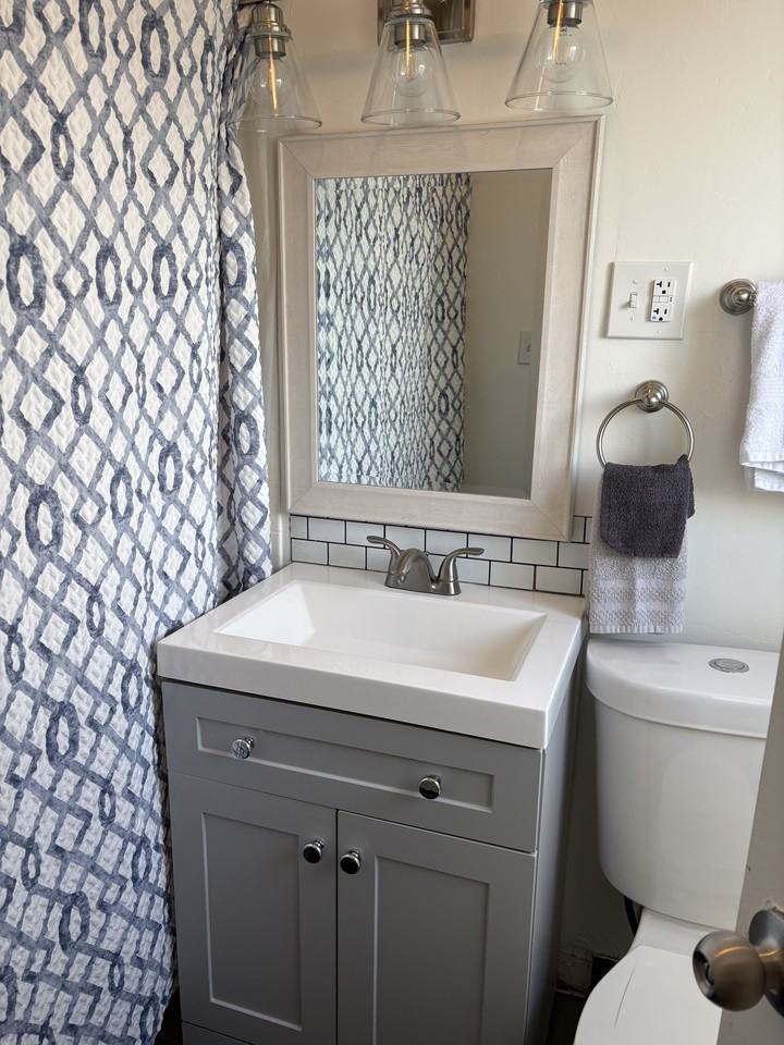 1717 Main St #10 - Photo 5 of 7