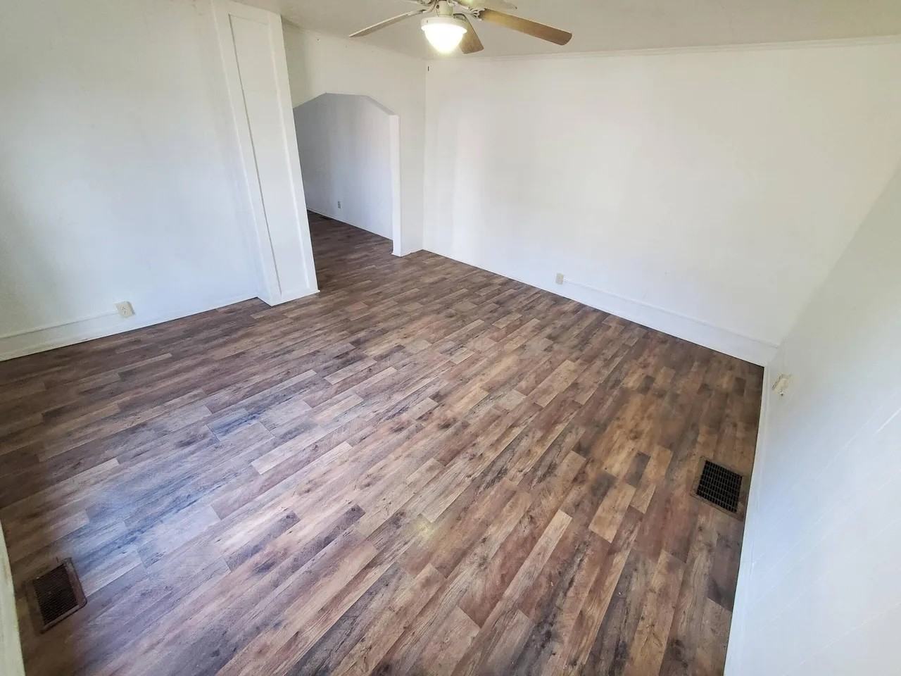 389 Oak St #2 - Photo 4 of 10