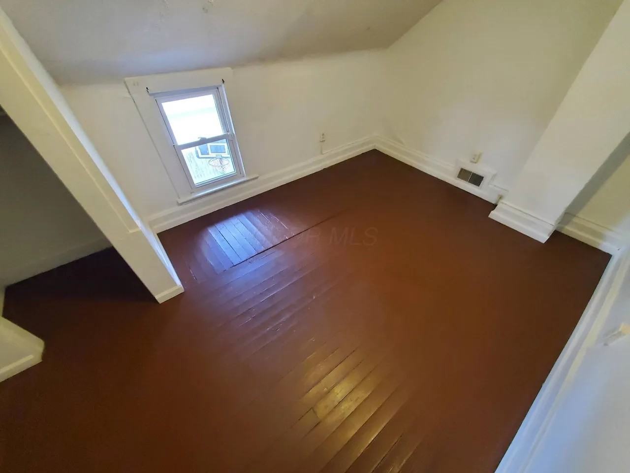 389 Oak St #2 - Photo 7 of 10
