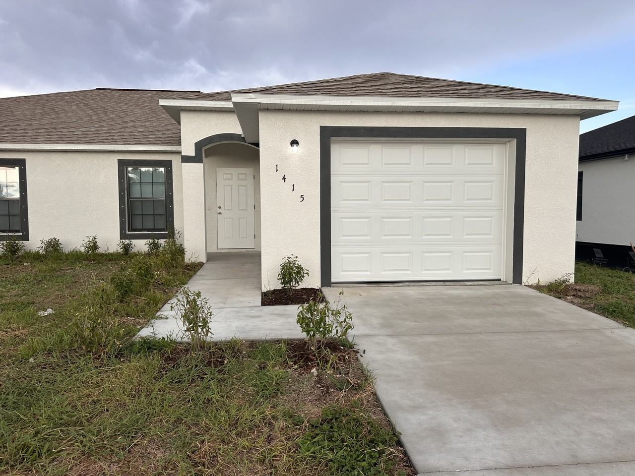 1415 Ne 8th Pl - Photo 2 of 20