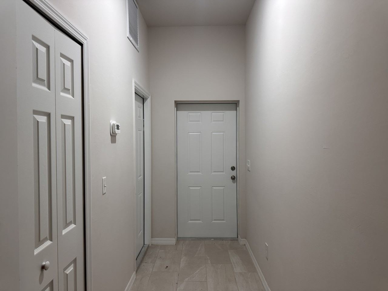 1415 Ne 8th Pl - Photo 4 of 20