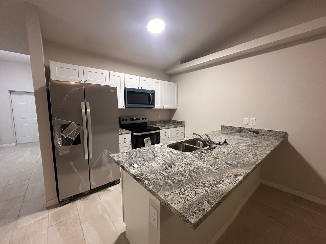 1415 Ne 8th Pl - Photo 5 of 20