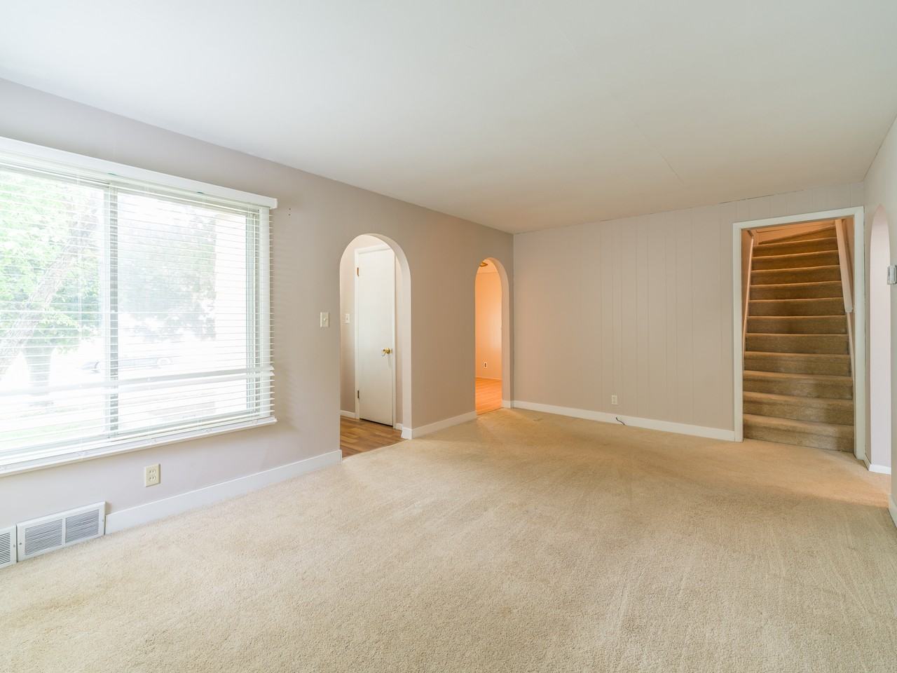 1713 1st Ave Ne #1 - Photo 5 of 20