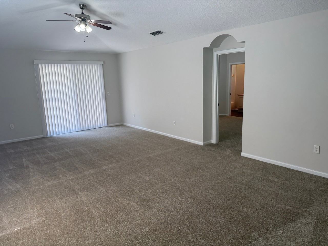 5550 Oak Crossing Dr #1 - Photo 7 of 35