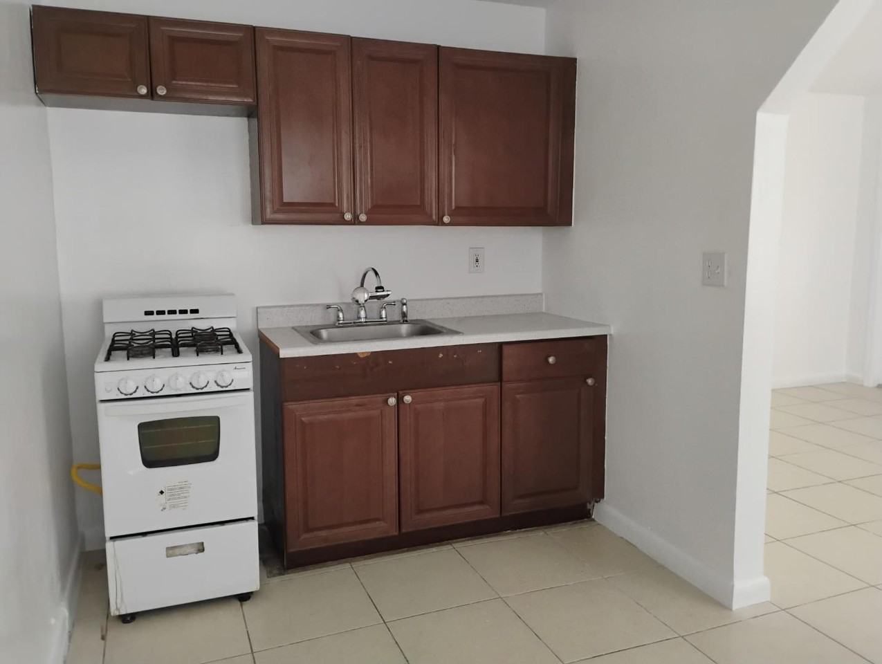 2325 Madison Street, LLC - Photo 6 of 9