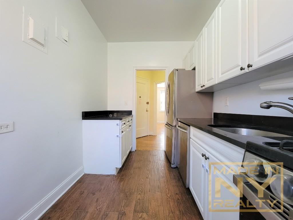 5101 39th Ave #K11 - Photo 2 of 9