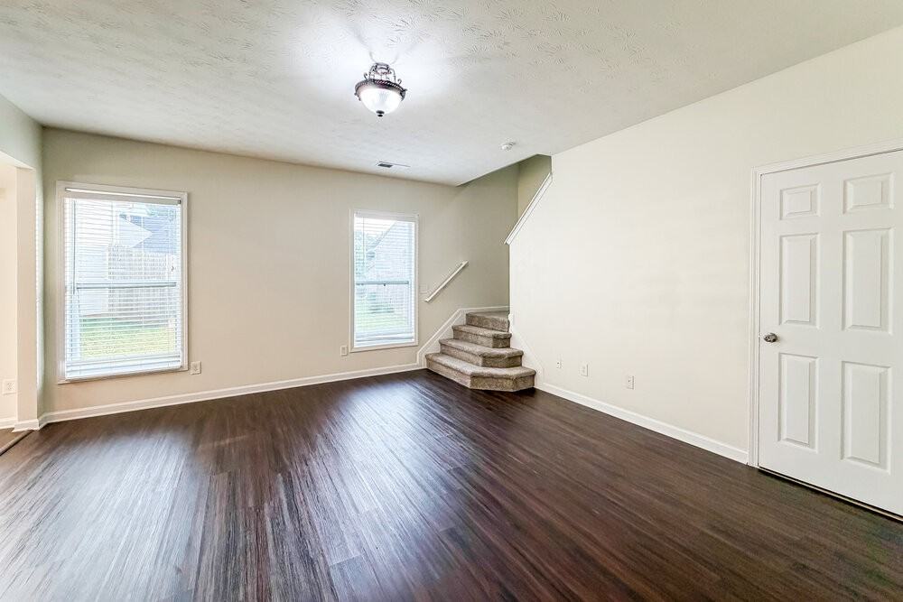 815 Forsythia Way - Photo 5 of 17