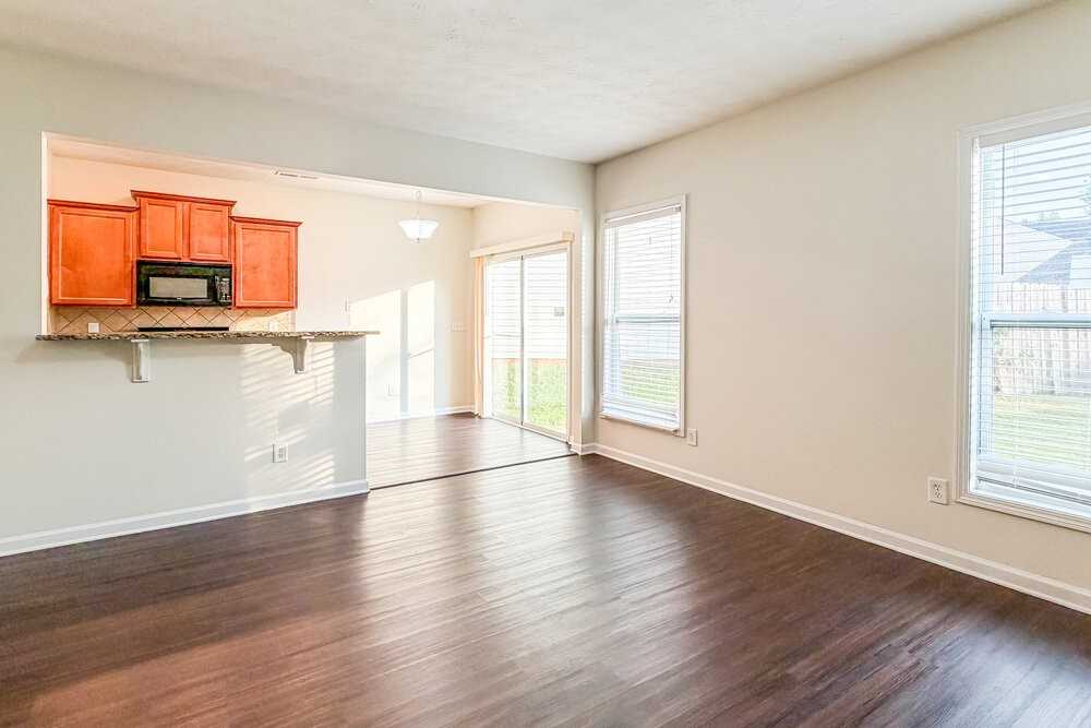 815 Forsythia Way - Photo 6 of 17