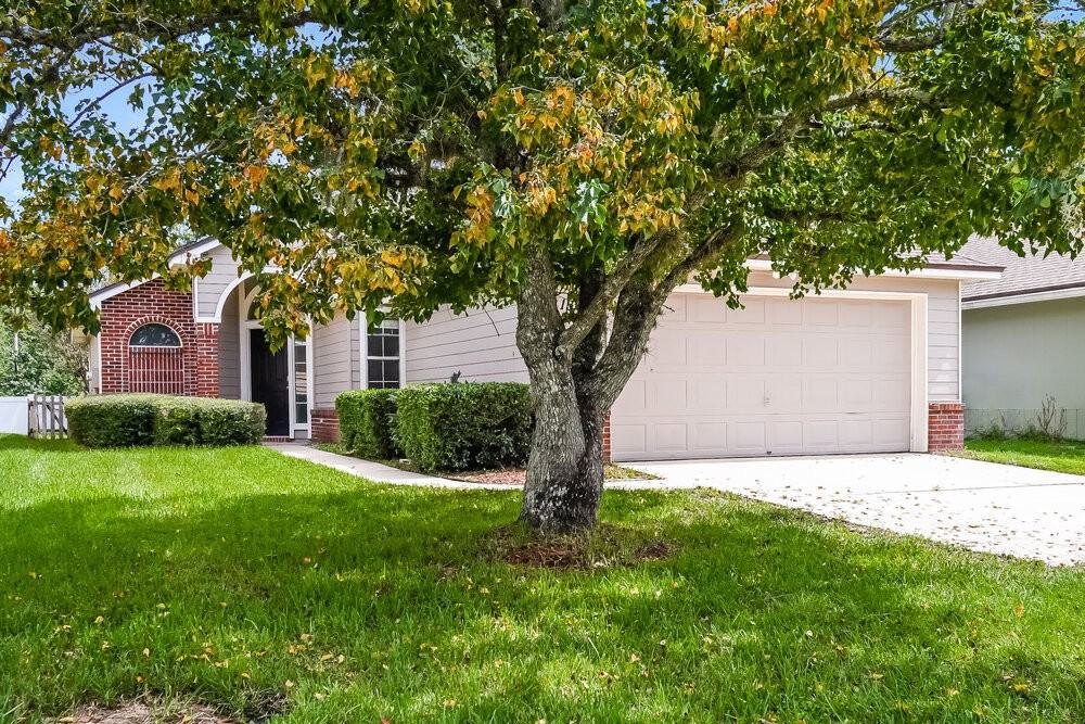 1523 Slash Pine Ct - Photo 3 of 16
