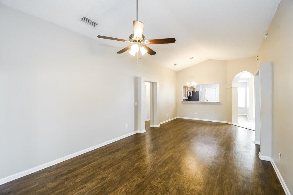1523 Slash Pine Ct - Photo 5 of 16
