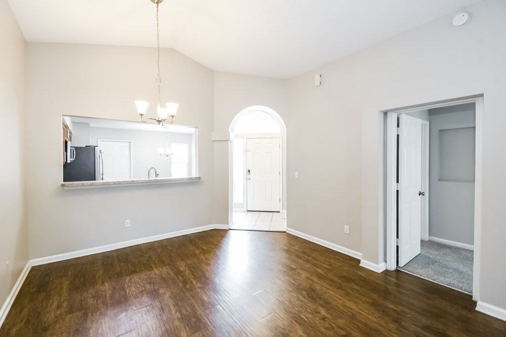 1523 Slash Pine Ct - Photo 6 of 16