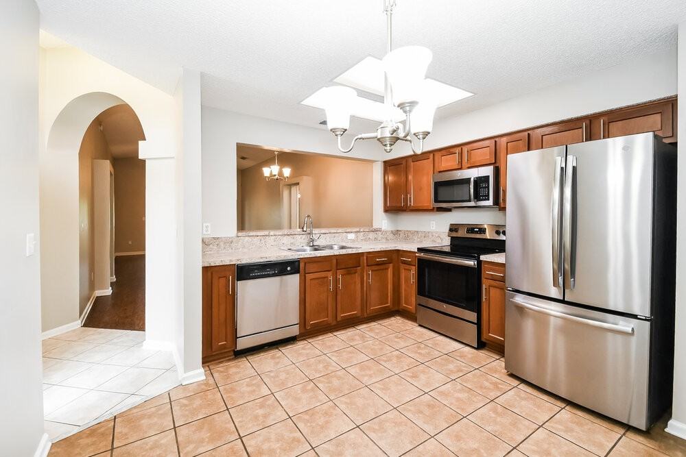 1523 Slash Pine Ct - Photo 7 of 16