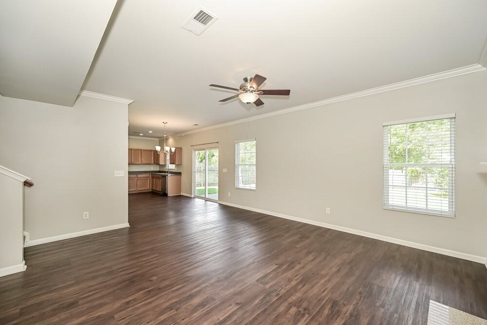 1016 Solomon Ln - Photo 6 of 17
