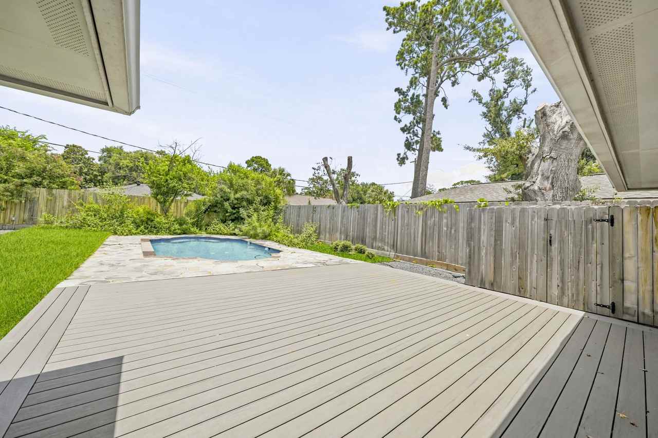 6210 Waltway Dr #1 - Photo 3 of 27