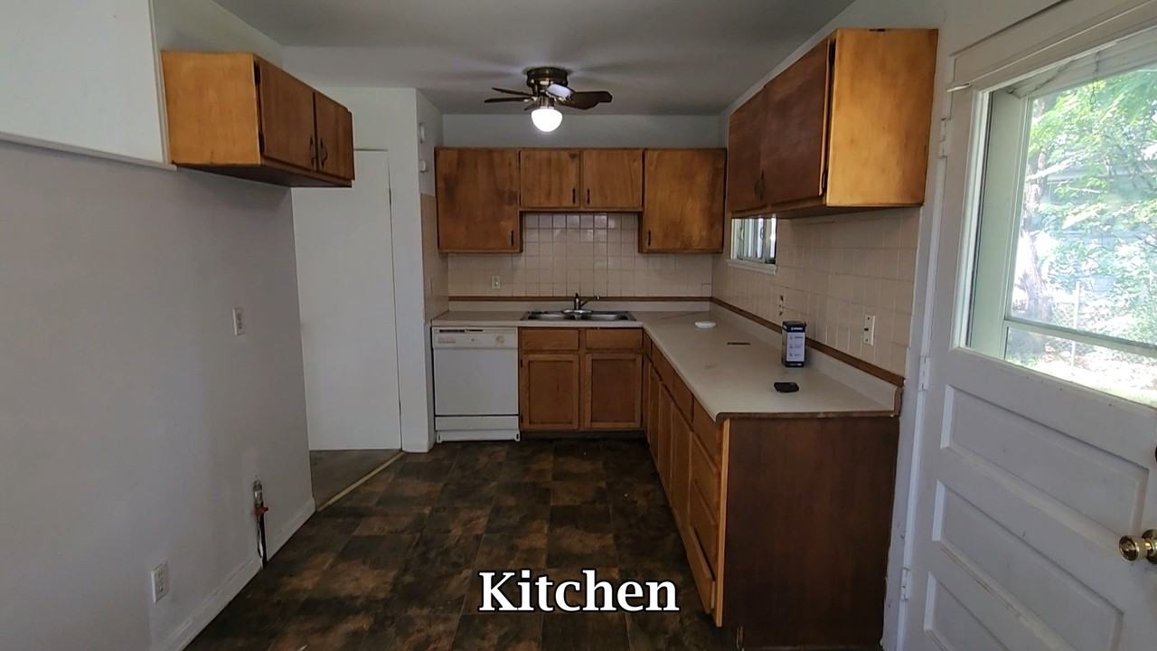 4003 Latham St #1 - Photo 7 of 11