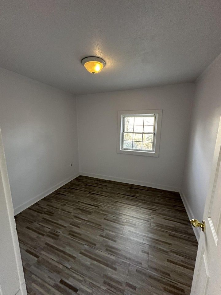210 Derby AvenueApt C #210C - Photo 3 of 19