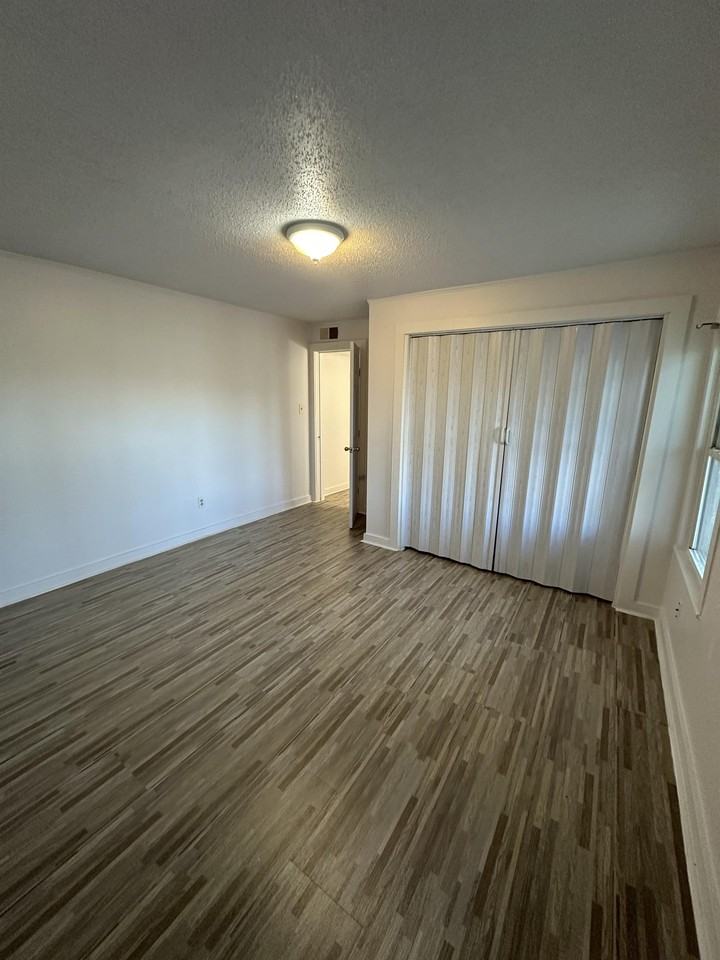 210 Derby AvenueApt C #210C - Photo 5 of 19