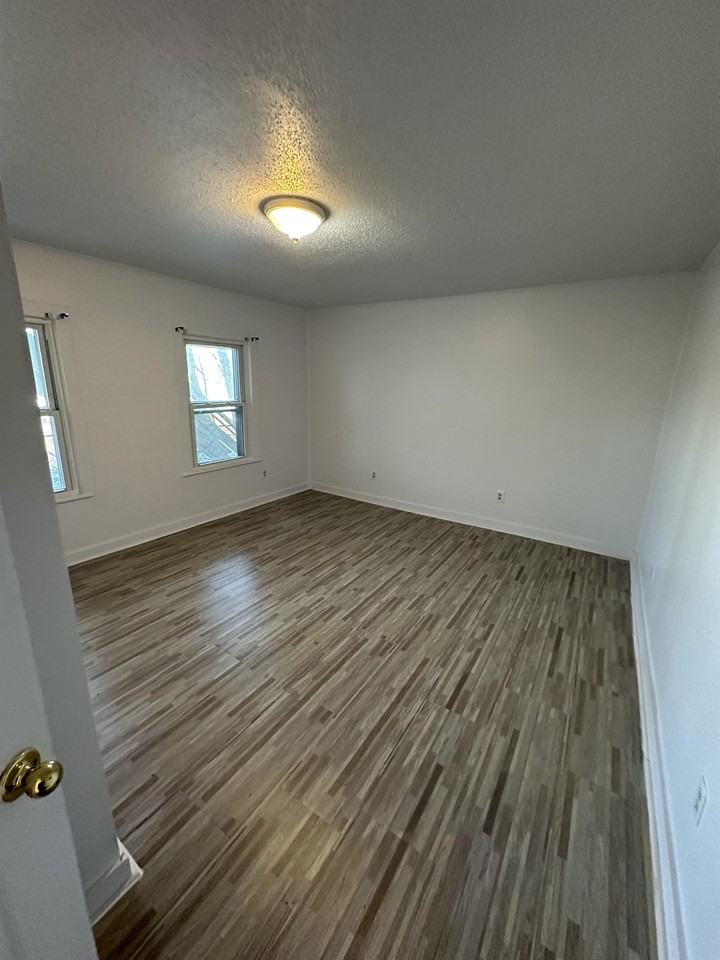 210 Derby AvenueApt C #210C - Photo 6 of 19