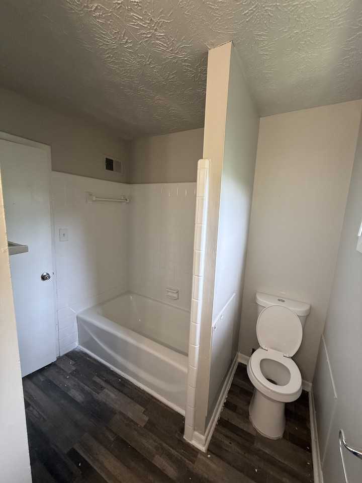1655 North Atwood Drive - F 1 #F1 - Photo 4 of 10