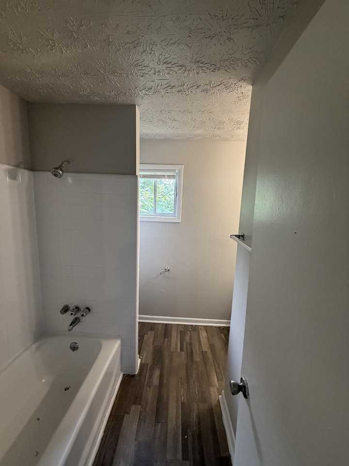 1655 North Atwood Drive - F 1 #F1 - Photo 5 of 10