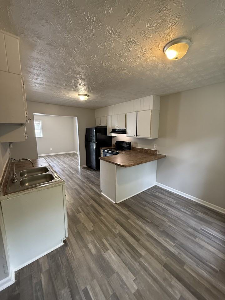 1655 North Atwood Drive - F 1 #F1 - Photo 7 of 10