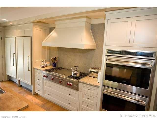 118 Sill Ln - Photo 2 of 38