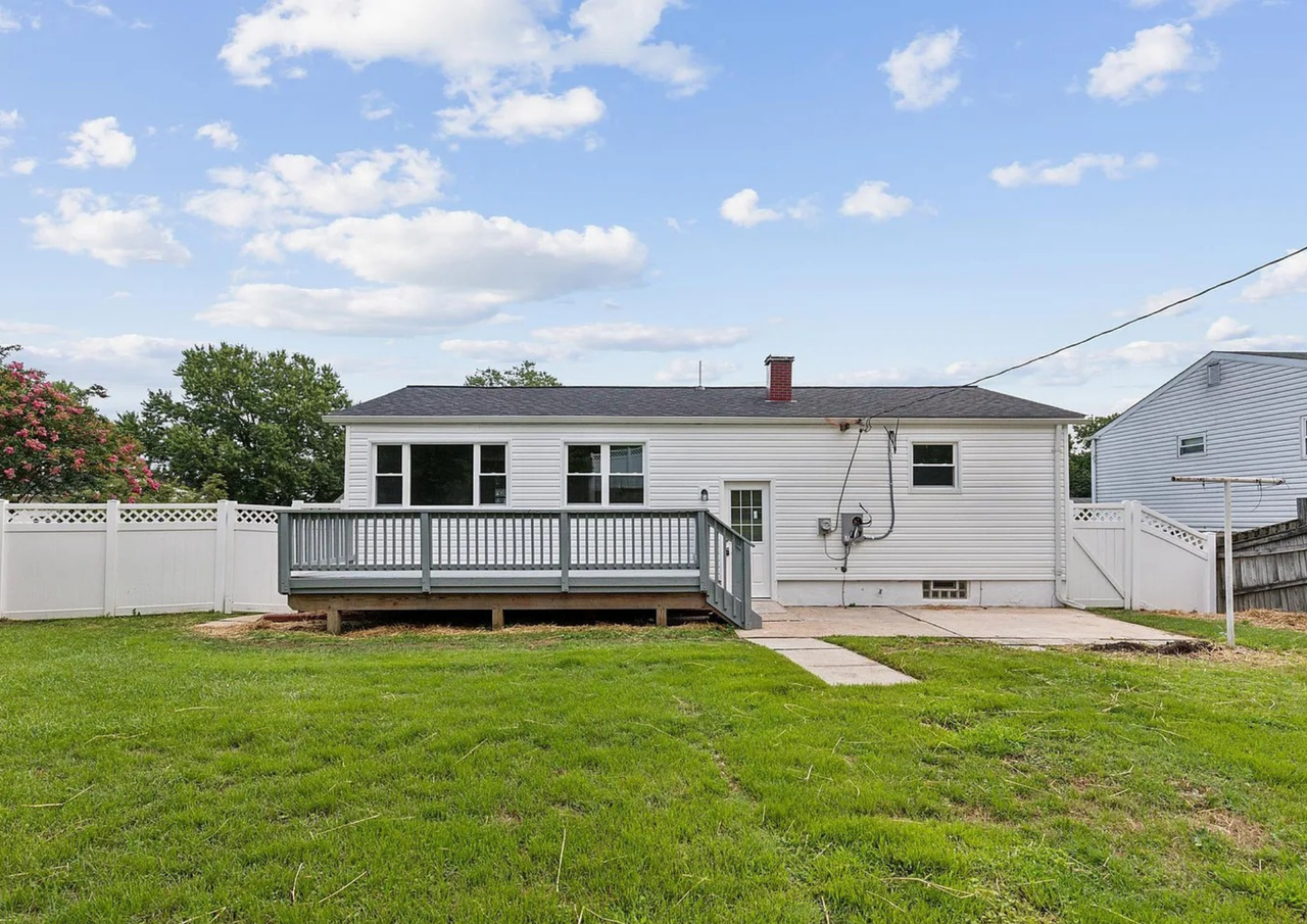 5522 Lanham Way #1 - Photo 6 of 50
