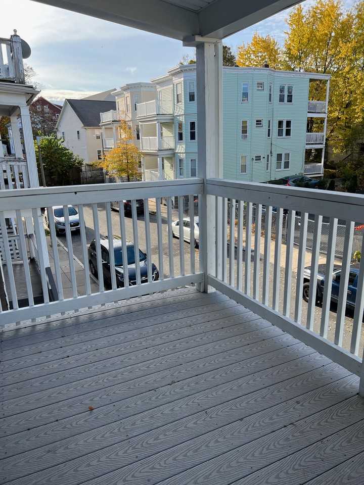 34 Cameron St #2 - Photo 5 of 10