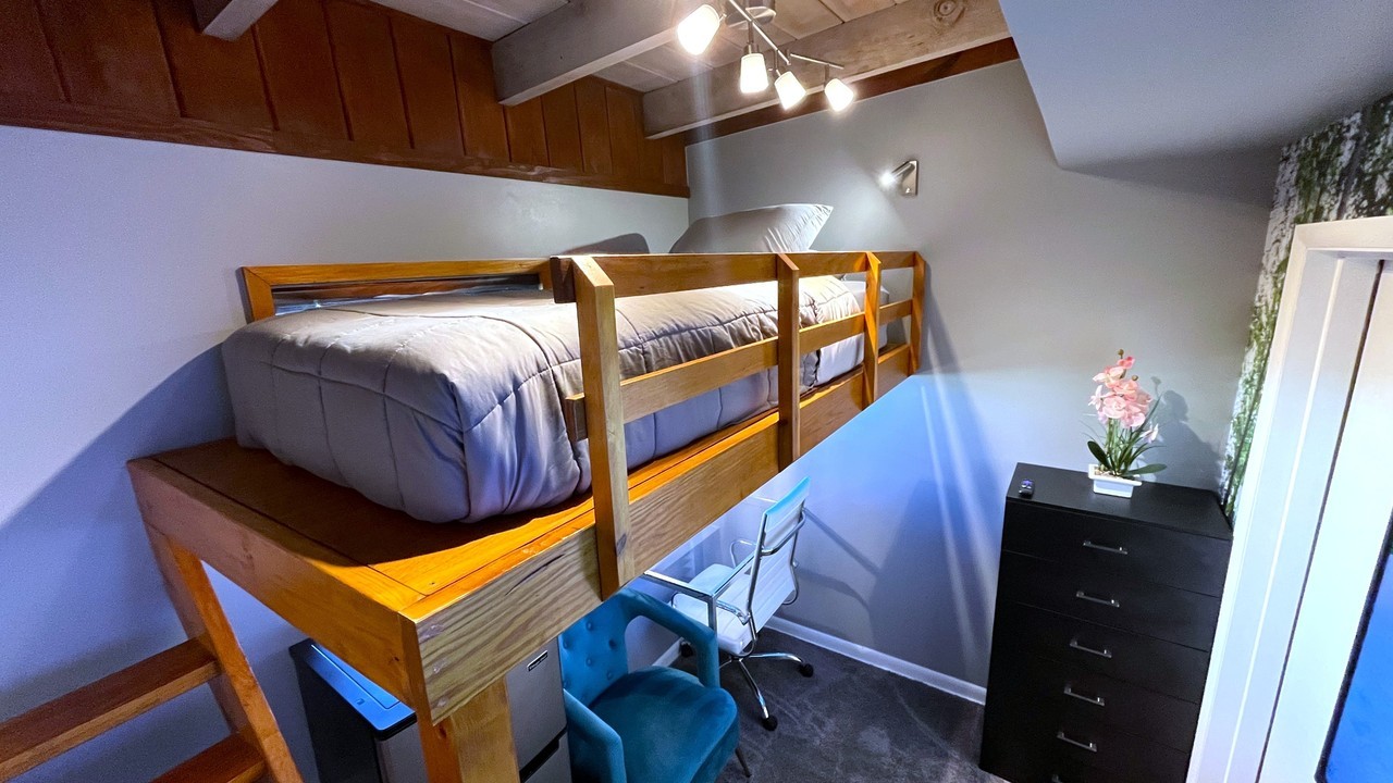 1511 S John Young Pkwy #6 - Photo 4 of 17