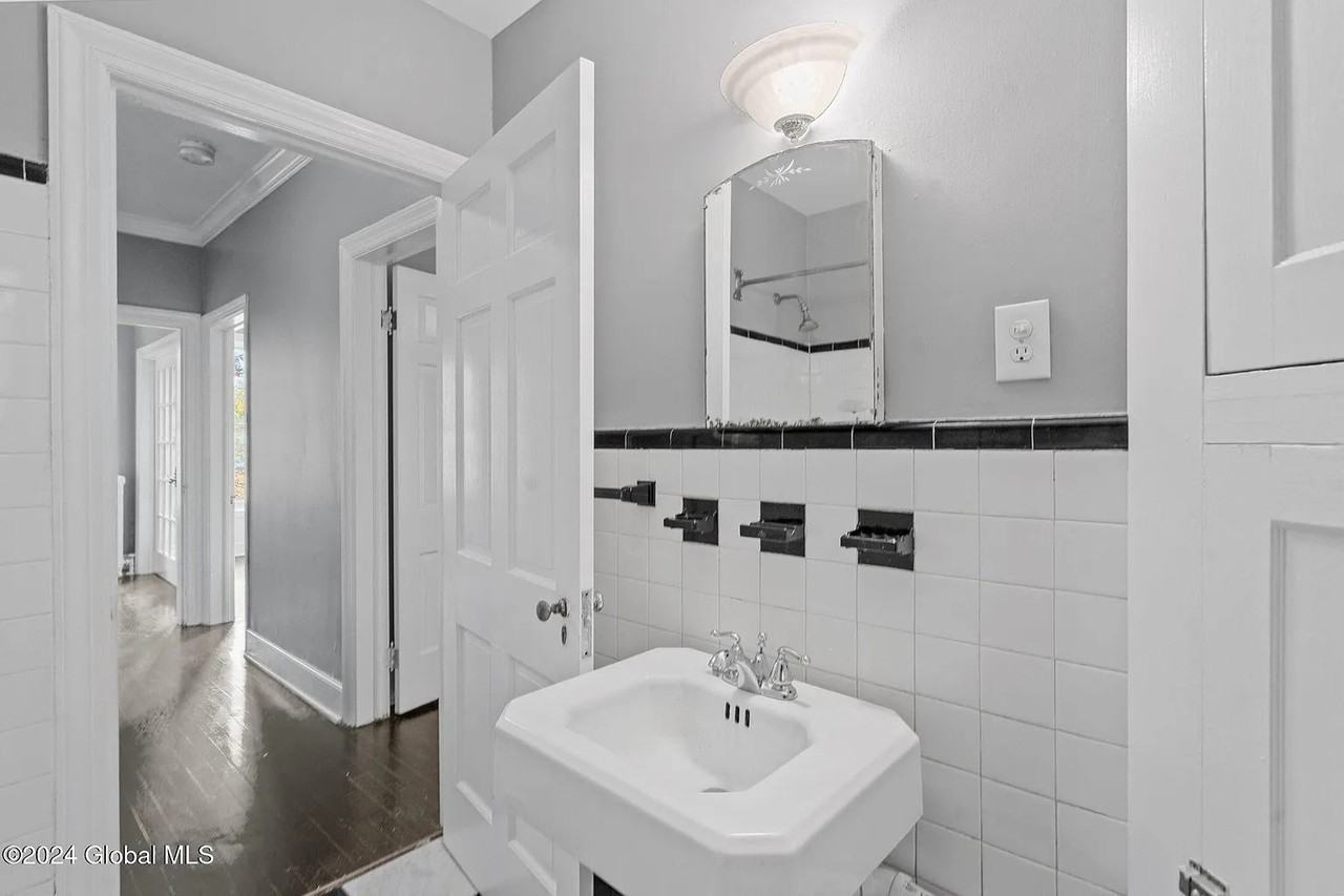 41 Dove St #MAIN - Photo 5 of 23