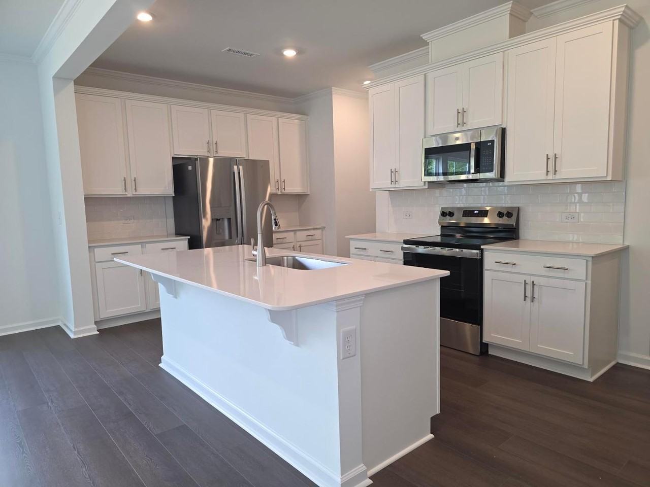 217 Caitlyn Pkwy - Photo 4 of 22