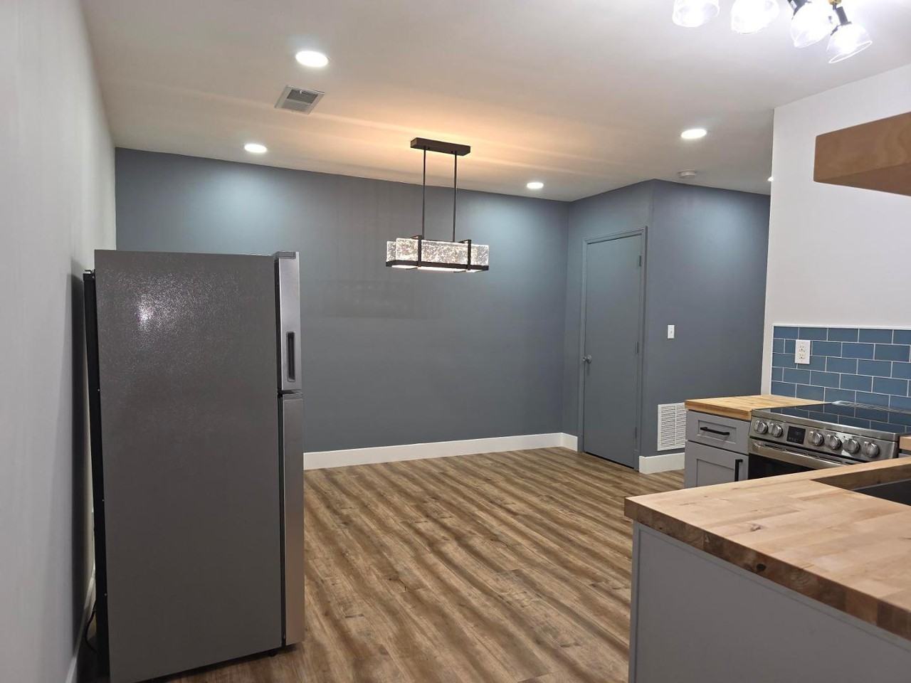 319 Silverberry Ct #A - Photo 7 of 12