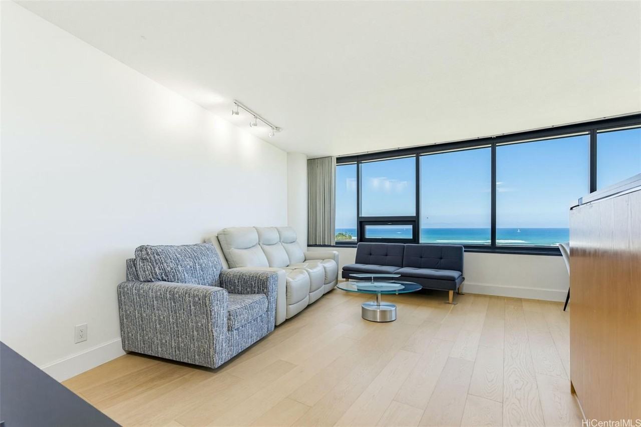 1330 Ala Moana Blvd #1204