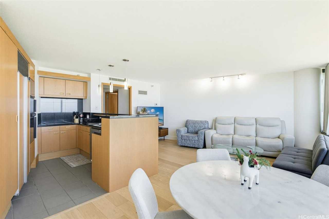 1330 Ala Moana Blvd #1204 - Photo 7 of 24