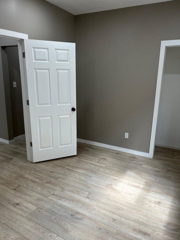 188 Bergen Ave - Photo 5 of 13