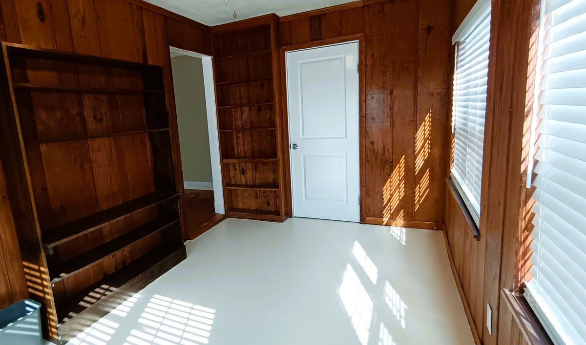 6906 Van Etten St - Photo 3 of 3