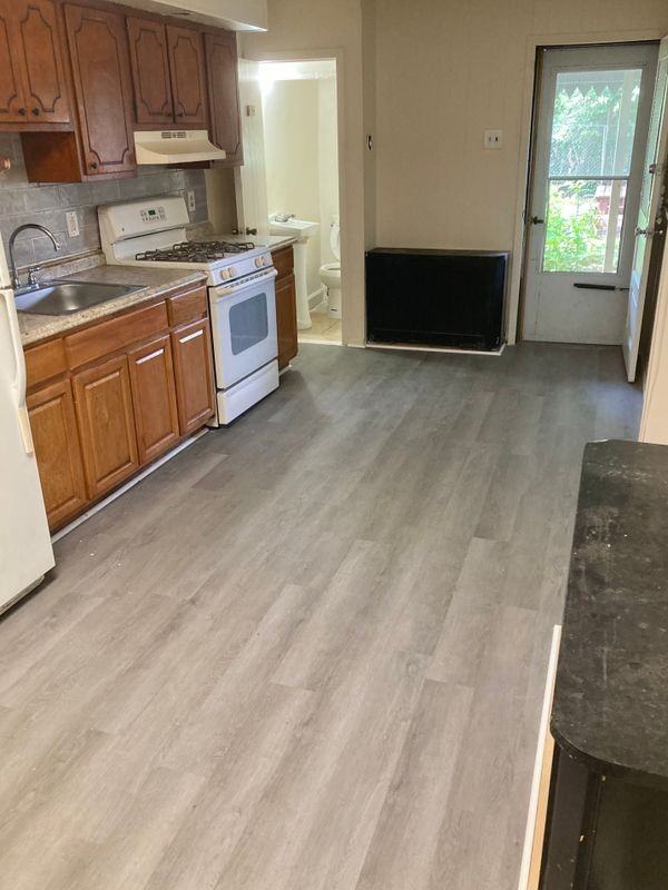 1237 Morton St - Photo 2 of 9