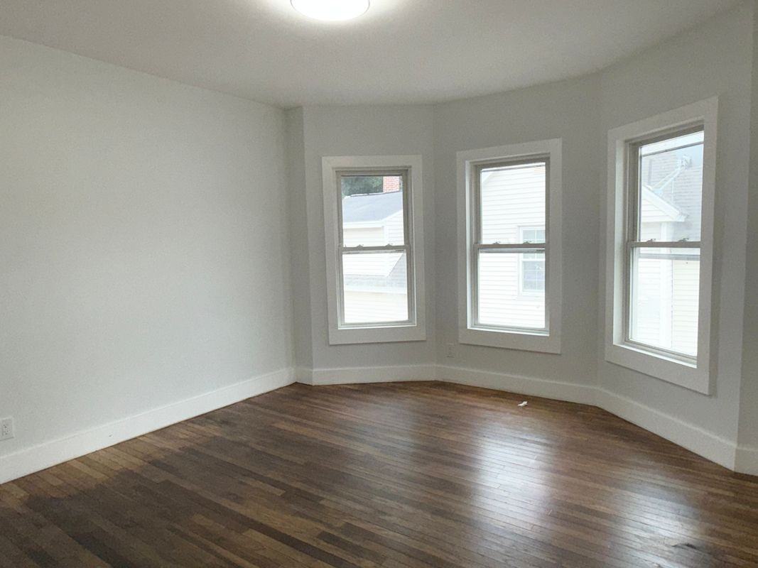 6 Holmes St ##2 - Photo 5 of 16