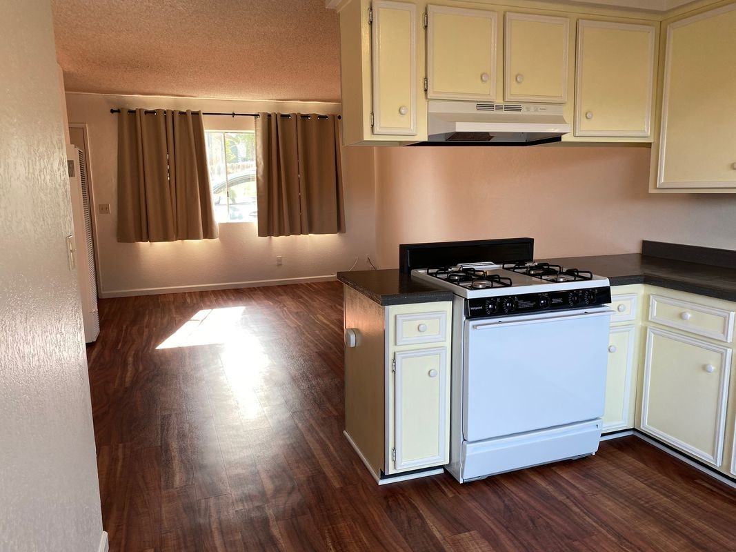 183 Brisco Rd - Photo 4 of 12