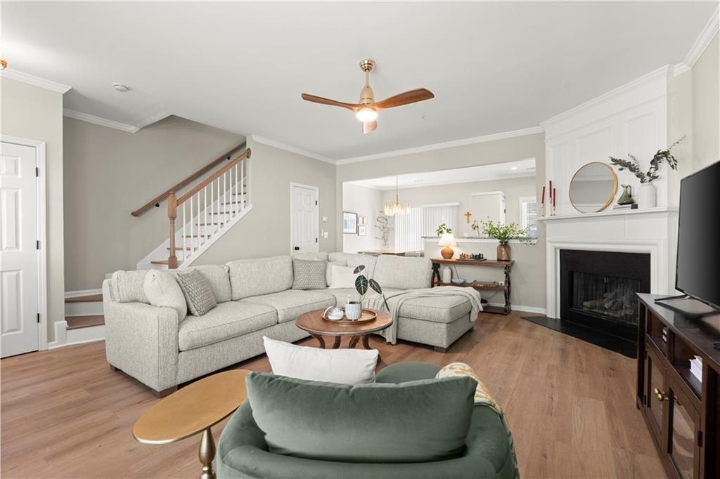 2000 Kilmington Sq - Photo 4 of 28