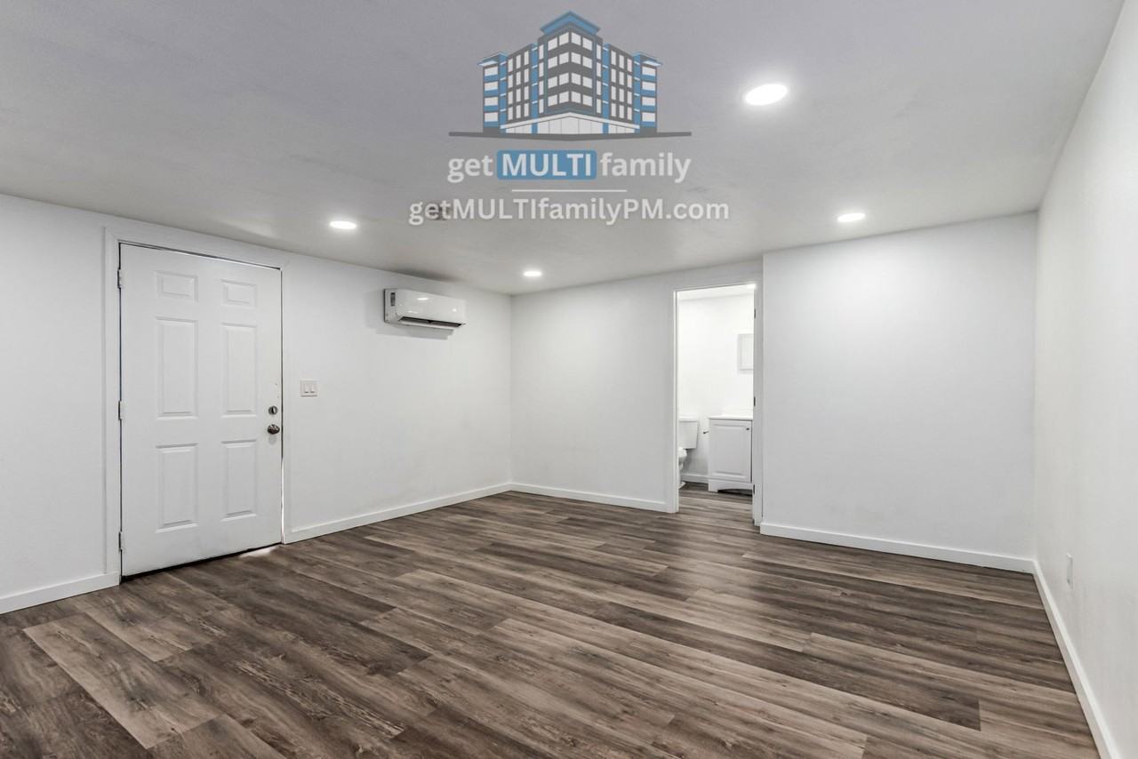 123 E Mano Dr - Photo 2 of 8
