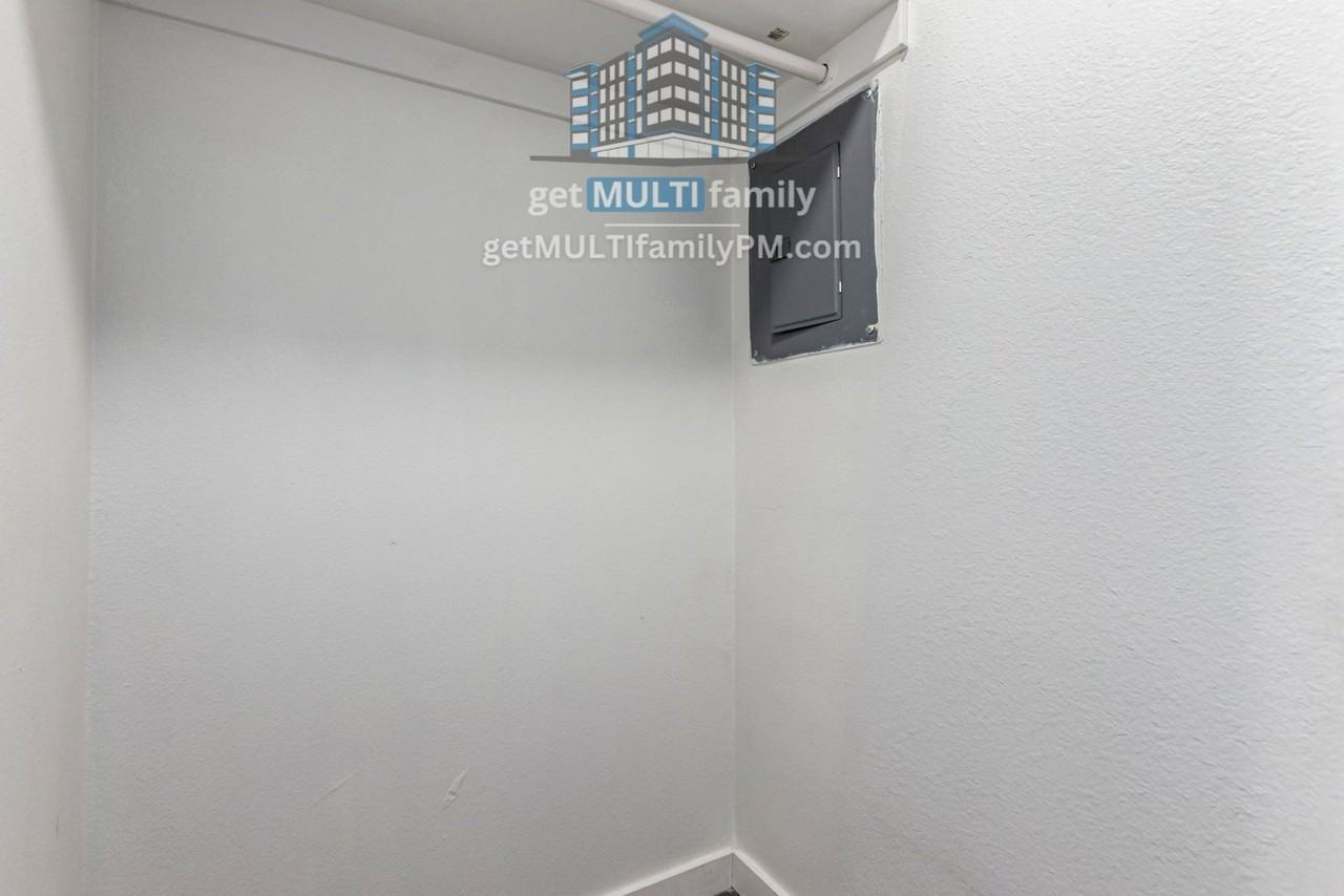 123 E Mano Dr - Photo 5 of 8
