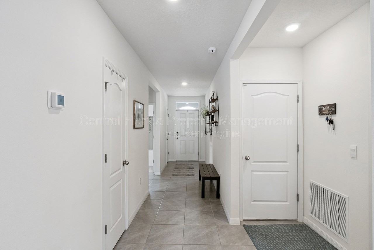5825 Arboretum St - Photo 3 of 25