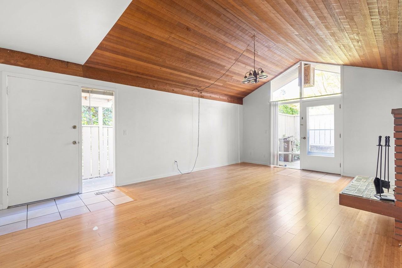 6780 Sw Canyon Ter #3 - Photo 4 of 18