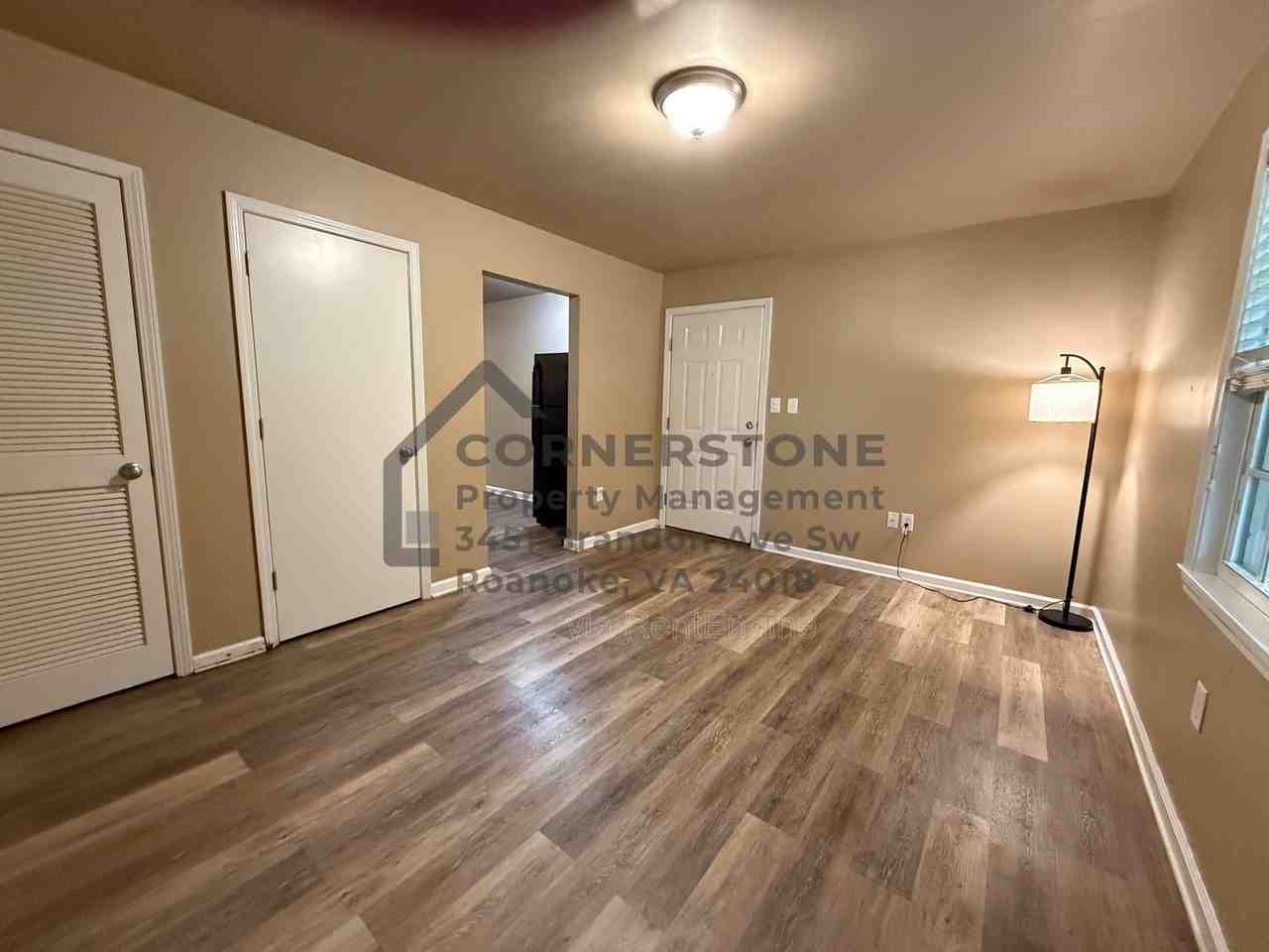 602 Day Ave Sw #6 - Photo 6 of 8