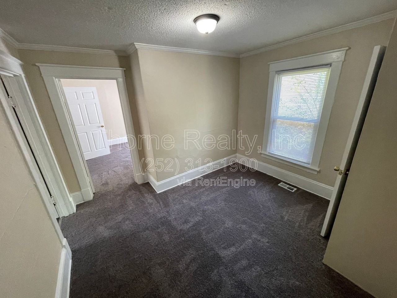 1409 Dogwood Ave - Photo 4 of 23