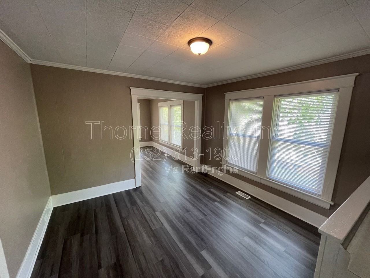 1409 Dogwood Ave - Photo 5 of 23