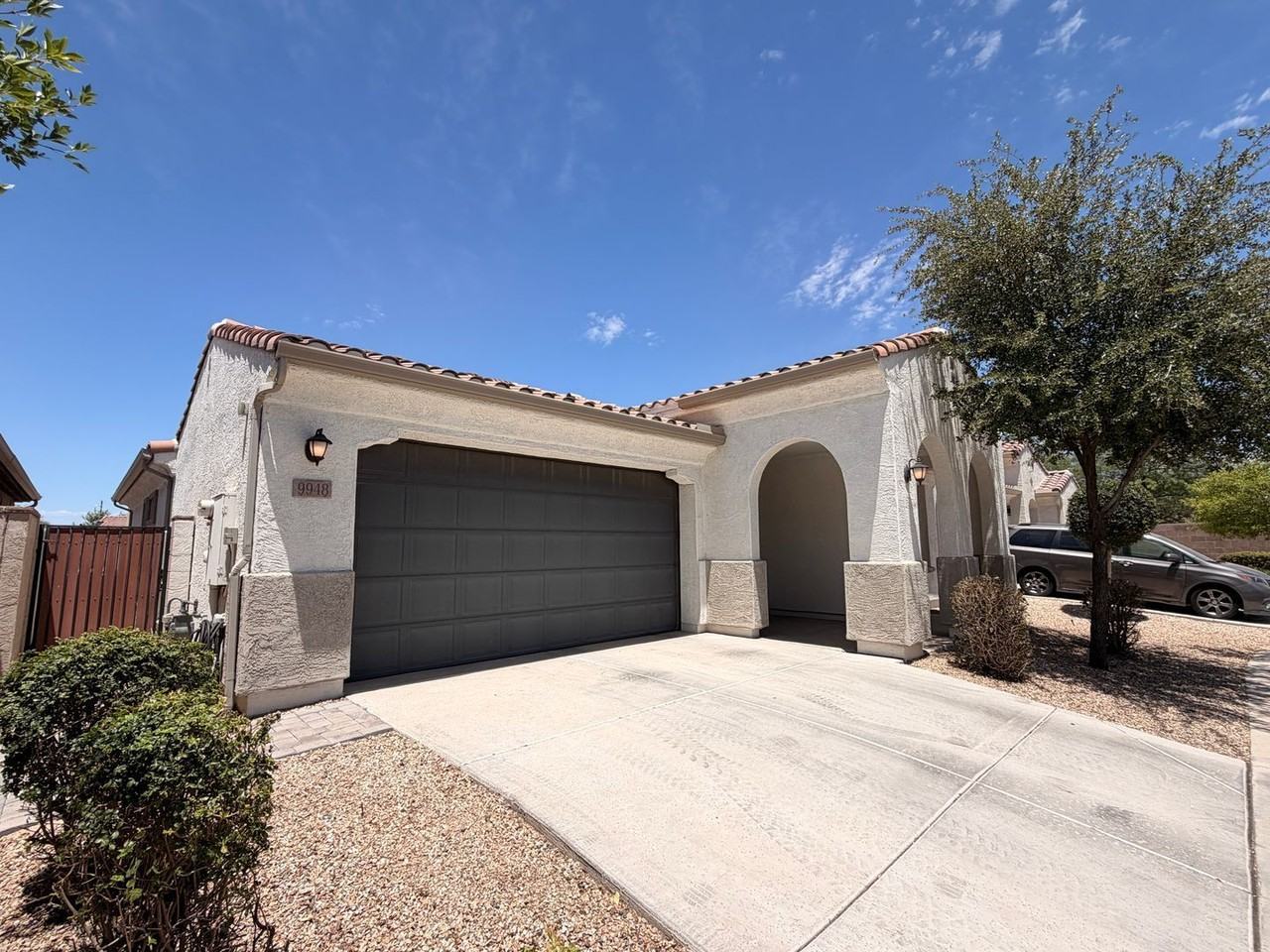 9948 E Thornbush Ave - Photo 3 of 25