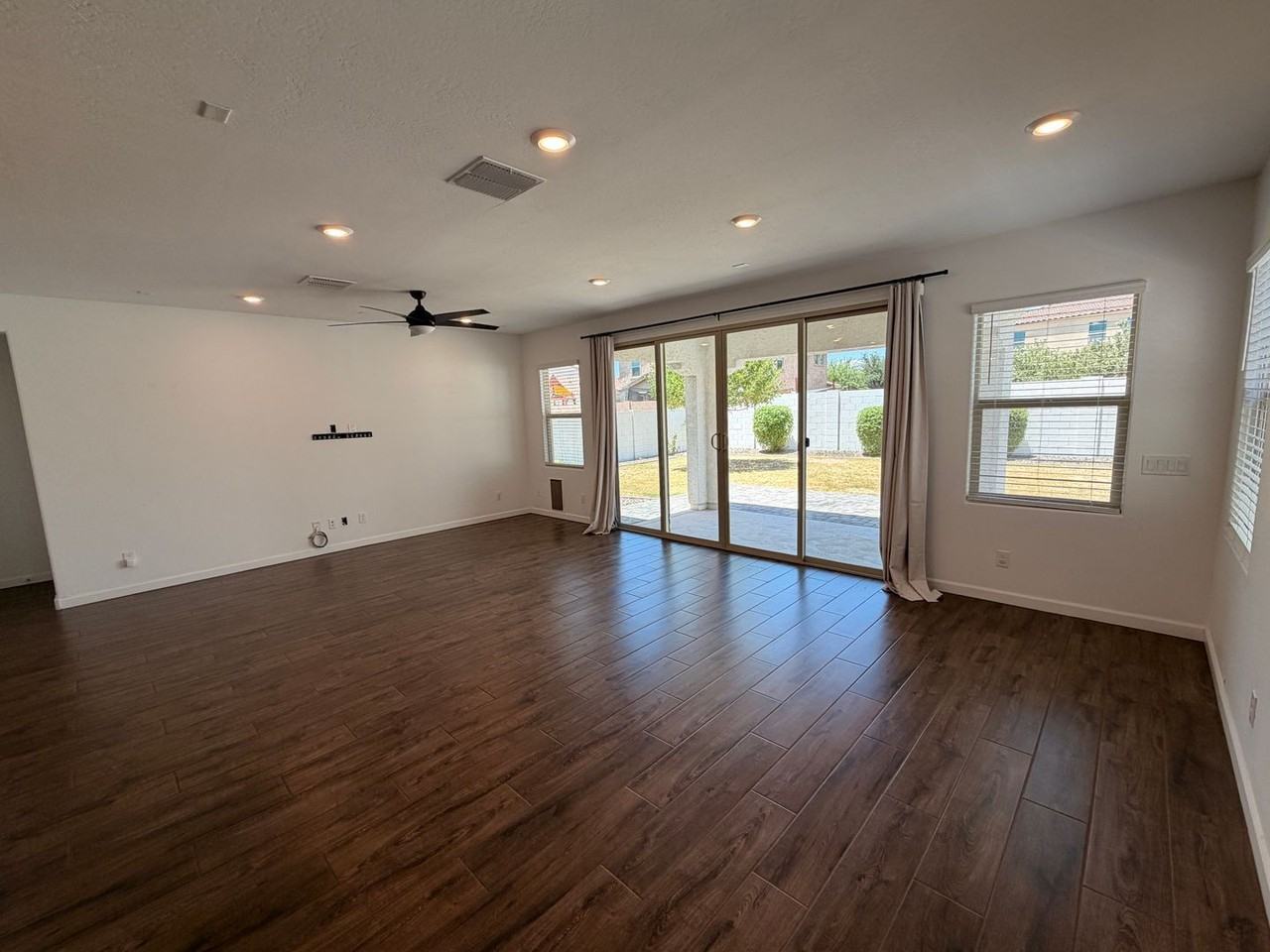 9948 E Thornbush Ave - Photo 5 of 25